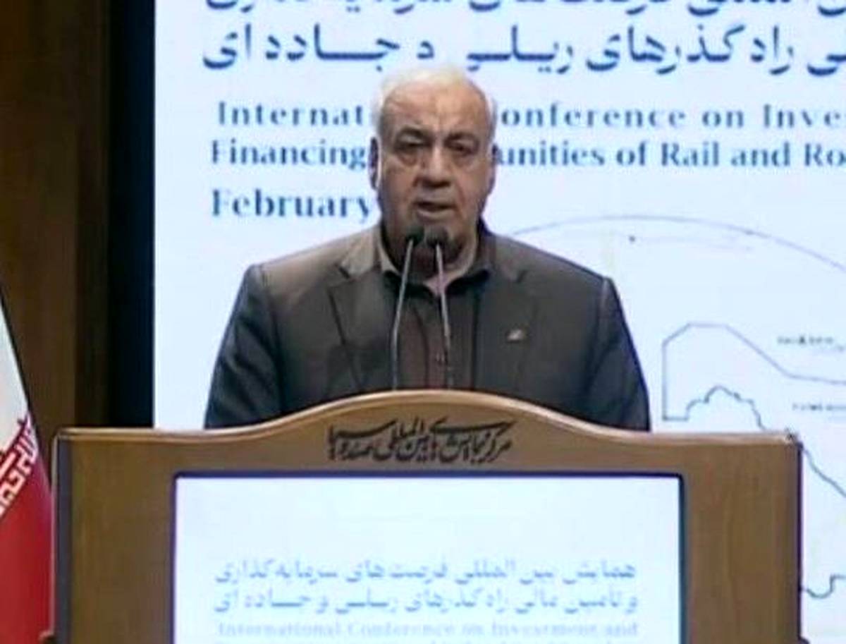 امضای ۶ تفاهم‌نامه میان شرکت ساخت و توسعه و سرمایه‌گذاران ریلی و جاده‌ای در همایش «ایران کریدور۲۰۲۶»