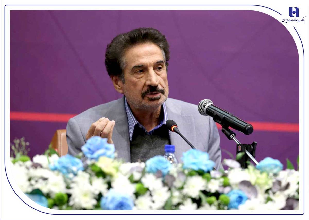 نخستین همایش هم‌اندیشی بانک صادرات ایران با فعالان صنعت پتروشیمی برگزار شد/ دبیر انجمن صنفی کارفرمایی صنعت پتروشیمی: سهم صنعت پتروشیمی در اقتصاد کشور به ۶ درصد می‌رسد