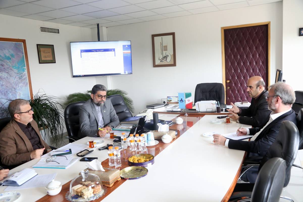 همکاری ایدرو و ساتبا برای توسعه 3 هزار مگاوات نیروگاه خورشیدی در بخش صنعت