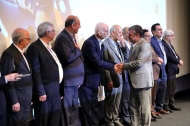 غرفه گروه فولاد خوزستان در نمایشگاه بین المللی سمپوزیوم فولاد ۱۴۰۳ بعنوان غرفه برتر معرفی شد