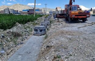 عملیات ساماندهی کانال فاضلاب کشمش‌تپه آغاز شد