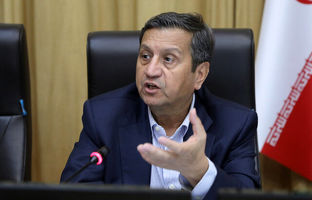 نباید از حقوق‌بگیران مالیات بگیریم/ اطلاعاتی از افراد با درآمد هنگفت نداریم