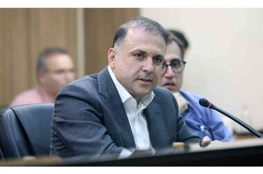 پیروی شرکت ملی مس از سیاست صنعتی ایران مبتنی بر برنامه توسعه کشور با نگاه به آینده بازار جهان
