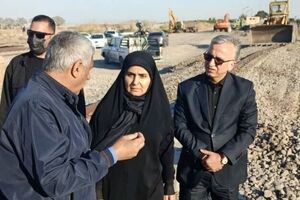 بازدید وزیر راه و شهرسازی از بازسازی محل تعرض دشمن به تاسیسات ریلی
