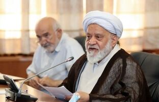 مردم در شرایط تورمی دلار و سکه قرض بگیرند و بدهند/ اشکال شرعی ندارد