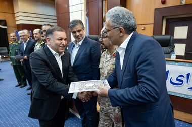 ‫ پتروشیمی شازند، مایه مباهات است