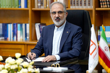 پرداخت بیش از ۹هزار فقره تسهیلات به متقاضیان طی دولت چهاردهم / نقش کلیدی بانک در پشتیبانی از پروژه‌های عمرانی و توسعه‌ای استان