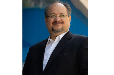 احمدزاده، مدیرعامل فجر انرژی خلیج‌فارس شد