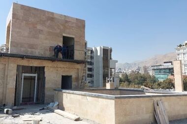 نصب سردر جدید  بازارچه زیرگذر میدان تجریش، با معماری سنتی