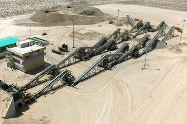 کتاب و نمایشگاه آثار استاد مهدی ذوفن رونمایی شد / افتتاح نگارخانه گردشگری اولین نگارخانه هنرهای ملی ایران
