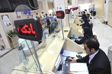 درخواست همتی از بانک‌ها برای پرداخت سریع تر وام‌های توانمندسازی و اشتغال