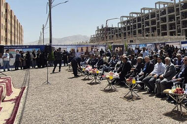  اقدام مسئولانه بانک مسکن برای توسعه انرژی‌های تجدیدپذیر در کرمانشاه/ احداث نیروگاه خورشیدی ۴۰ کیلوواتی آغاز شد