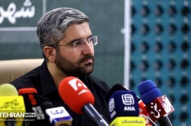 خیابان پیروزی برای نخستین بار میزبان همایش دوچرخه‌سواری شد / رکاب زنی پر شور شهروندان تهرانی در مسیر ۳ کیلومتری روشن فردا