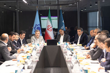  تفاهمنامه انتقال و تمرکز حساب‌ها و طرح‌های سامانه جامع خدمات رفاهی کارکنان هلدینگ خلیج فارس و شرکت‌های زیرمجموعه نزد بانک تجارت 