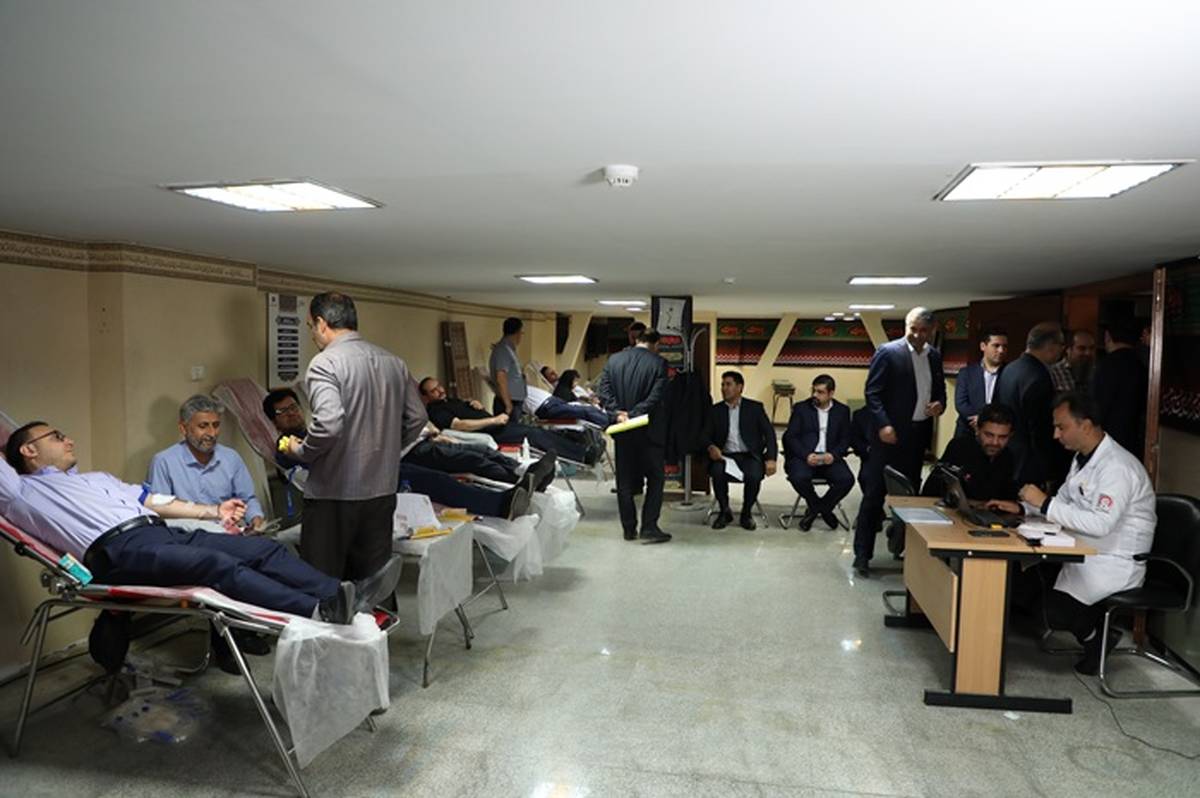 مشارکت کارکنان بانک سینا در پویش اهدای خون