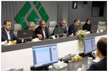 کارگاه آموزشی با عنوان: «سامانه پشتیبان تصمیم فضایی تحت وب و نقش آن در صنعت بیمه؛ رهیافت پایش و ارزیابی سوانح طبیعی در سکونتگاه های روستایی و شهری درمعرض خطر»