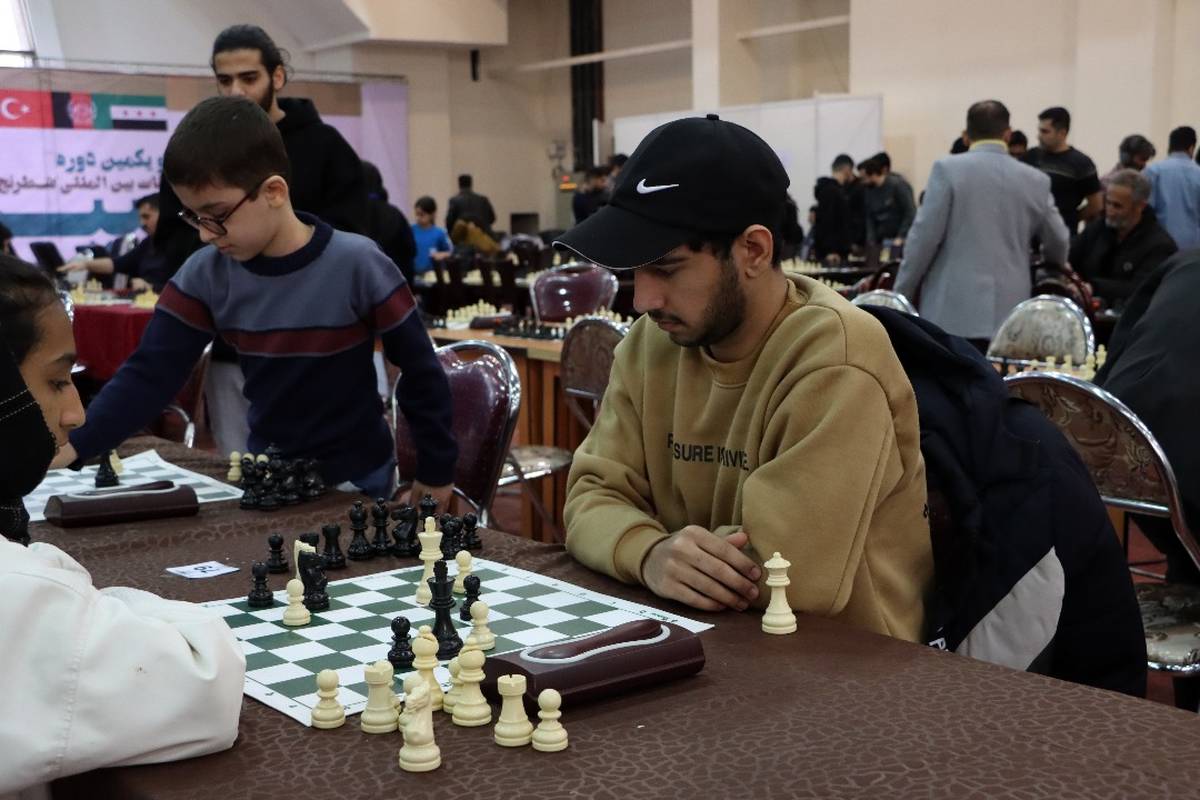 استاد بزرگ مازندران قهرمان مسابقات برق‌آسای جام کاسپین شد