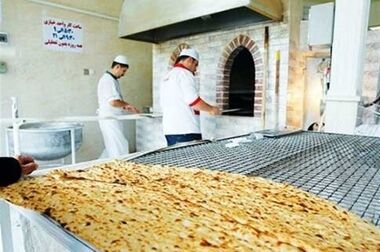 هیچ کمبودی در تأمین نان وجود ندارد/ آغاز فعالیت نانوایی‌های سیار طی روزهای آینده