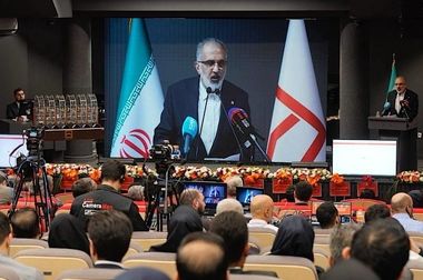 راه‌اندازی اولین نیروگاه خورشیدی در مدیریت شعب بانک مسکن اصفهان/ افزایش ظرفیت نیروگاه های خورشیدی تا پایان سال