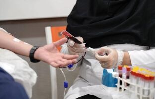  گامی در راستای مسئولیت اجتماعی؛ مشارکت داوطلبانه کارکنان بانک مسکن در اهدای خون