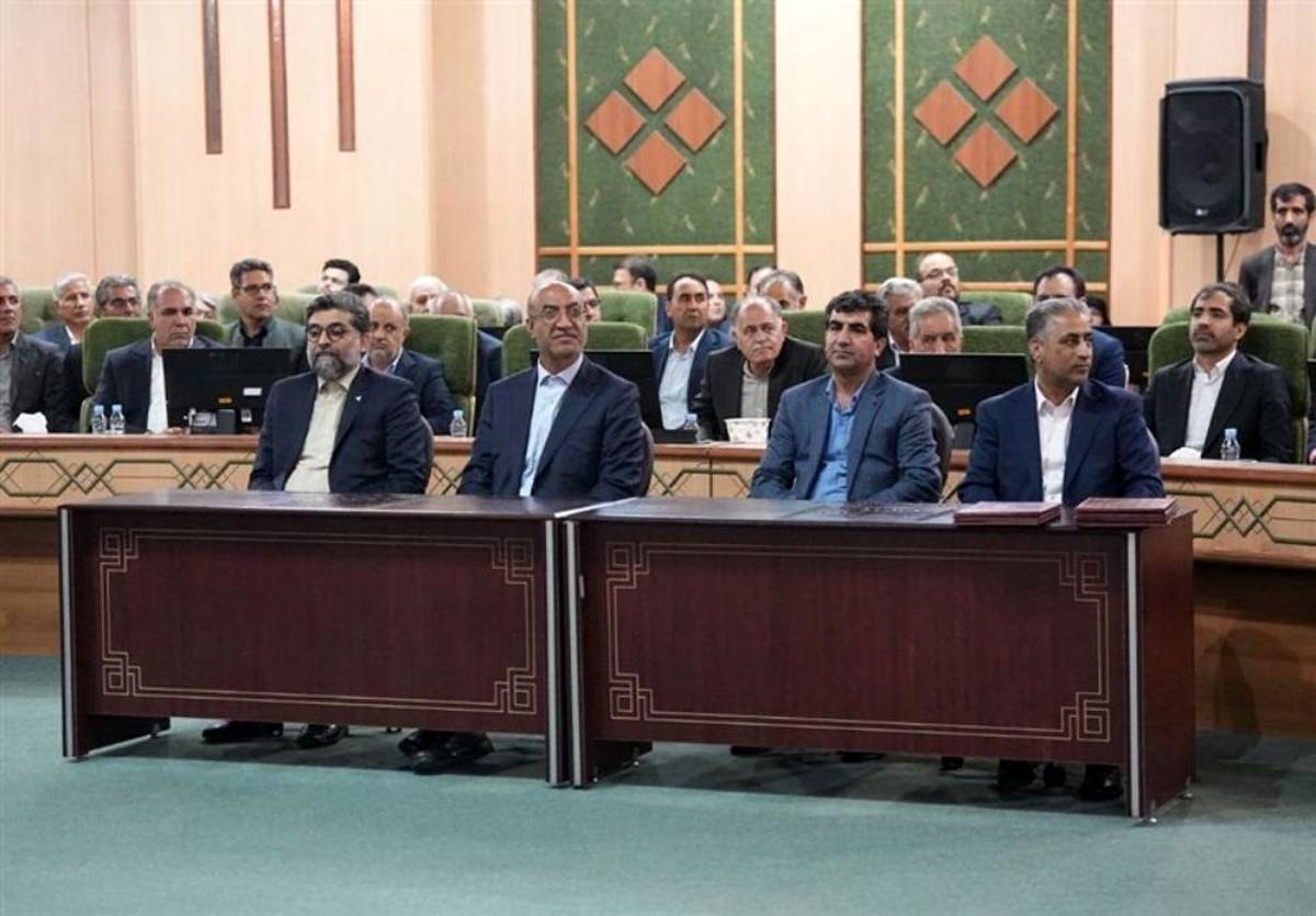 تفاهم‌نامه بانک صنعت و معدن برای احداث کارخانه‌ تولید لاستیک‌های رادیال سنگین و سبک و دوده صنعتی