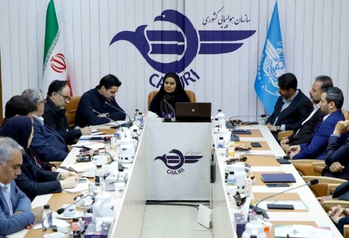 تأکید وزیر راه بر بازسازی صنعت هوایی/ حمایت کامل از سرمایه‌های کشور و تقدیر از کارکنان
