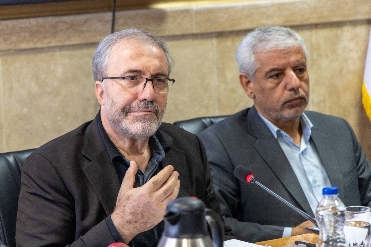 قانون همان قانون قبلی است و کشت خشخاش ممنوع است/در زمان جنگ هم نباید قانون خدشه‌دار شود/ قانون‌مداری در کشور نشانه اقتدار است