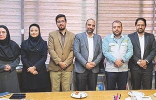 با همگرایی و تلاش جمعی، تصویری واقعی، مثبت و قدرتمند از خانواده بزرگ فولاد مبارکه ارائه کنیم