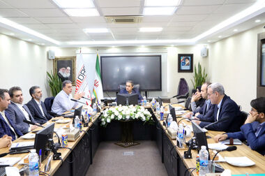 آقاجانلو: شرکت های معدنی و صنایع معدنی، برای دوران پس از تحریم آماده شوند