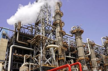 جابجایی موفقیت‌آمیز مخزن ۸.۵ تنی در پتروشیمی اروند