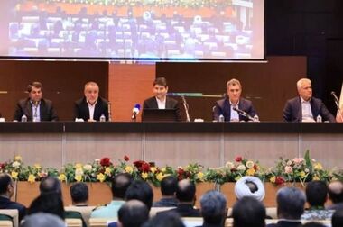 حضور سید اصغر جلیلی نیا رییس هیات مدیره پست بانک ایران در آیین اختتامیه دومین المپیاد ورزشی بانوان