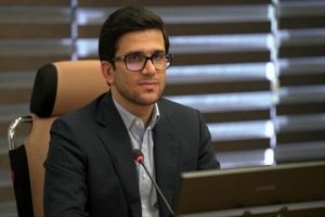 حجم قاچاق فرآورده‌های نفتی ۲۰ میلیون لیتر در روز/هوشمندسازی راهکار مقابله با قاچاق