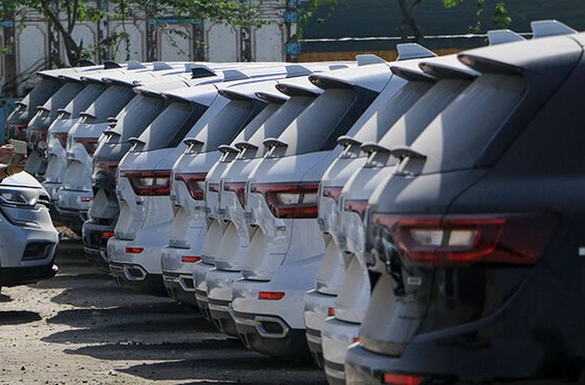 ۳۰ ماه از مجاز شدن واردات خودروهای کارکرده گذشت؛ اما حتی یک خودرو هم نیامد!