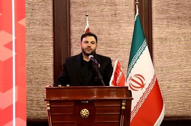 توزیع بیش از 800 هزار بطری آب میان زائران حسینی

