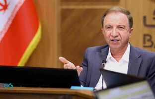 تأکید مدیرعامل بانک دی بر ارتقای عملکرد شعب و تکریم ایثارگران