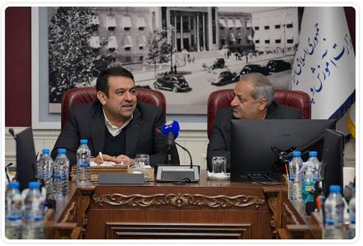 خدمت‌رسانی به فرهنگیان فراتر از محاسبات مالی است/ بانک ملی حامی و همراه نظام آموزشی کشور