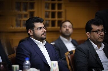 فلر واحد اوره پتروشیمی هنگام، روشن شد