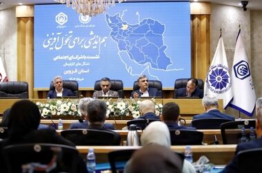 جامعه کارگری باید در ساماندهی مشاغل سخت و زیان آور پیشگام باشد