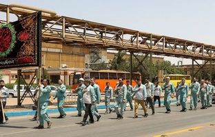 حضور پرشور کارکنان فولاد مبارکه در آیین سوگواری ایام محرم/ ندای «لبیک یا حسین» در بزرگترین مجتمع صنعتی کشور طنین‌انداز شد