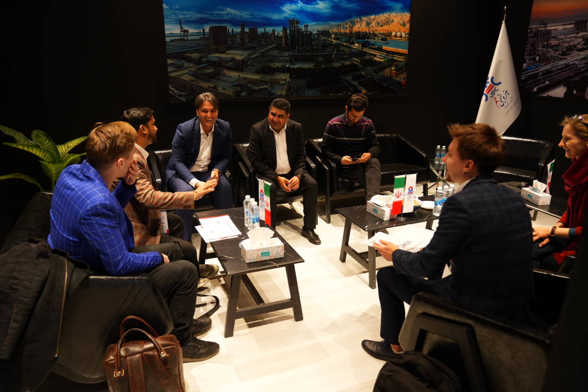 در روز دوم نمایشگاه تجارت با اوراسیا در غرفه پتروشیمی جم چه گذشت؟