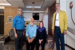 تجلیل نمایندگان پالایشگاه تهران از مادر گرامی شهید سرافراز خسرو قزوینه