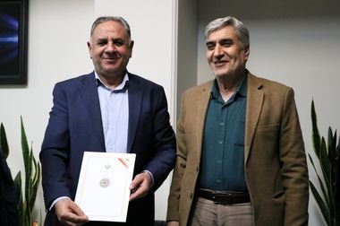 قدردانی دکتر کاظم‌پور در جلسه بررسی عملکرد ۹ ماهه شرکت‌های گروه توسعه صنایع بهشهر، از تلاش یکایک همکاران از جبهه تولید تا عرصه توزیع، با نگاهی خاص به عملکرد شرکت به پخش