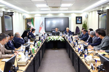 ارایه 8 پیشنهاد در رفع ناترازی های انرژی فولادی ها از سوی آقاجانلو/ نعمت زاده: در حال تهیه آیین نامه ای برای رفع ناترازی های صنایع معدنی هستیم