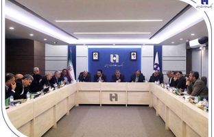 نشست اعضای کمیسیون اقتصادی مجلس با مدیرعامل و مدیران ارشد بانک صادرات ایران برگزار شد/ تقدیر نمایندگان مجلس از روند اصلاحات و ارتقای خدمات در بانک صادرات ایران
