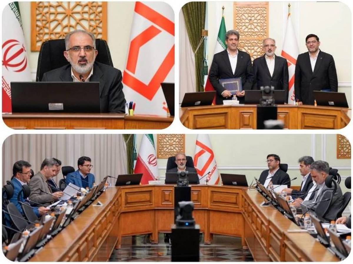 خورسندیان: اجرای اصول حاکمیت شرکتی در بانک بهبود عملکرد و شفافیت مالی را در پی دارد/ تحول دیجیتال باعث تسریع در انجام فرآیندها و ارتقای کسب و کار می شود