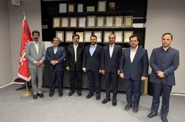بانک شهر دعوت به همکاری می کند