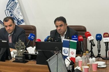 وزیر اقتصاد: دولت برای مهار التهابات اقتصادی برنامه دارد