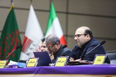 فولاد خوزستان بالاتر از تمامی رقبای فولادی و معدنی خود ایستاد