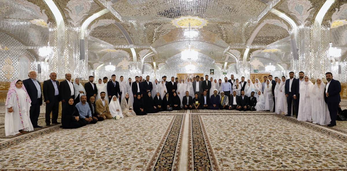 برگزاری جشن ازدواج کارکنان پالایشگاه ستاره خلیج فارس در حرم مطهر رضوی