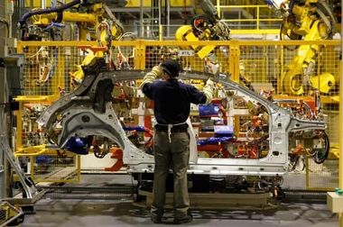 پشت پرده گرانی تازه خودرو؛ دلار بهانه است؟